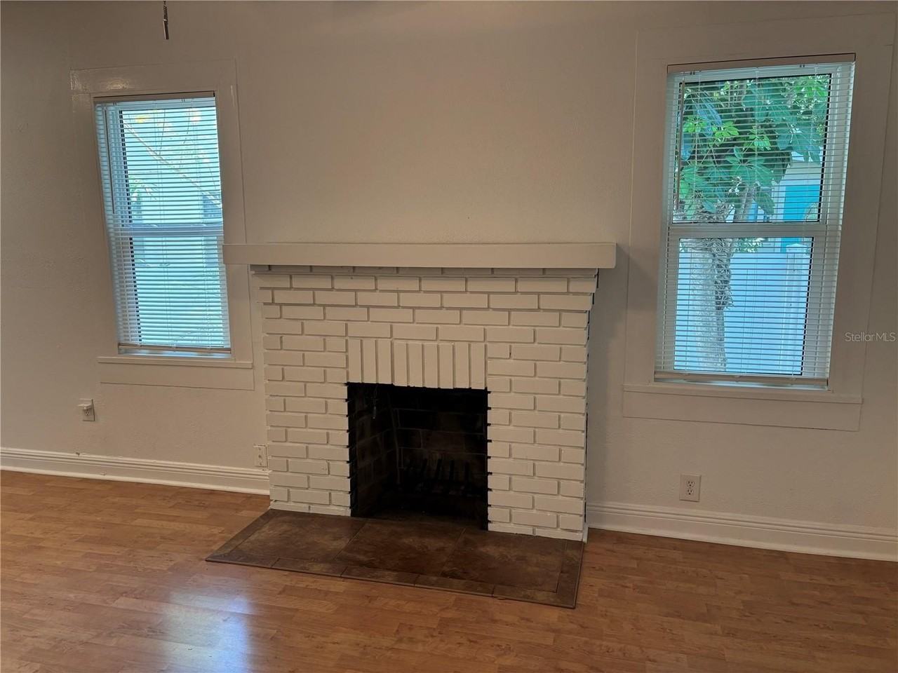 1231 Highland St N - Photo 6 of 25