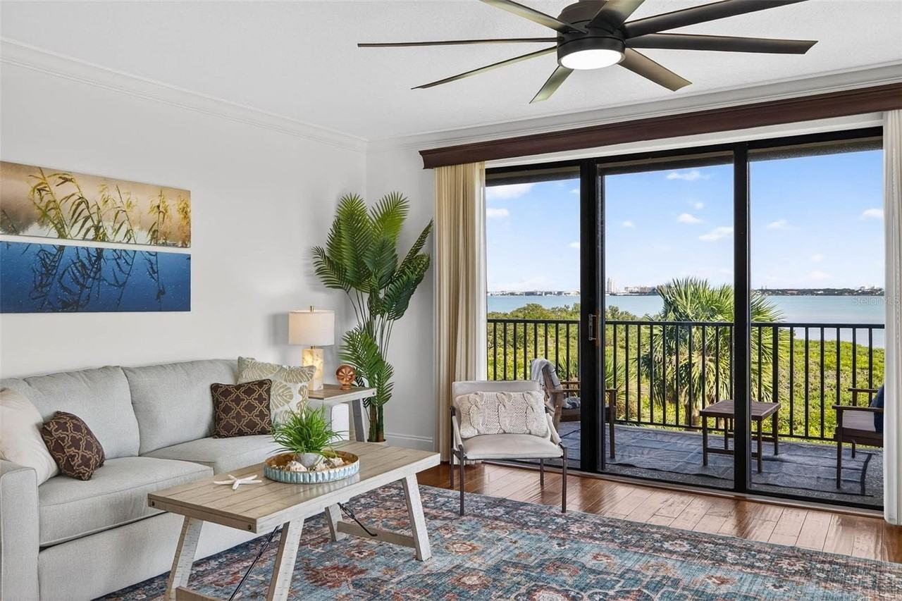 1501 Gulf Blvd #205 - Photo 4 of 30