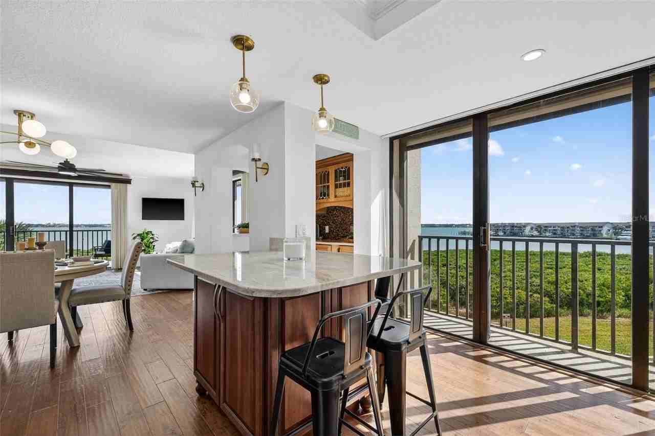 1501 Gulf Blvd #205 - Photo 7 of 30