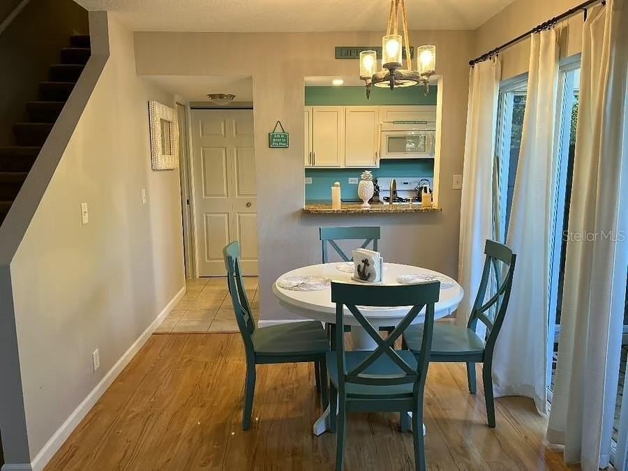 828 Padua Ln - Photo 7 of 34