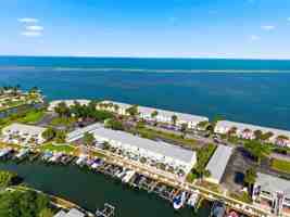 featured image of 4751 Coquina Key Dr Se