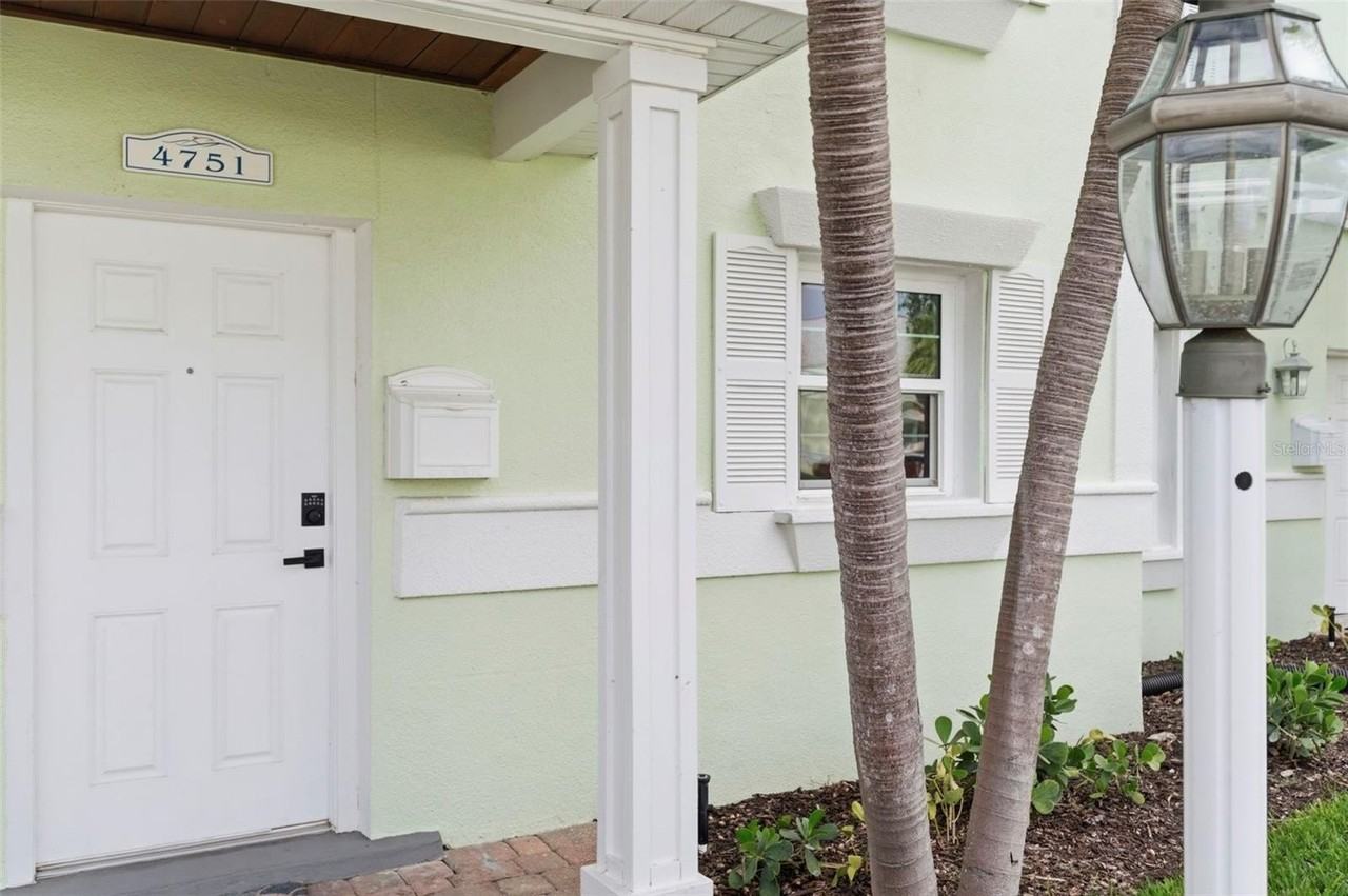 4751 Coquina Key Dr Se - Photo 2 of 50