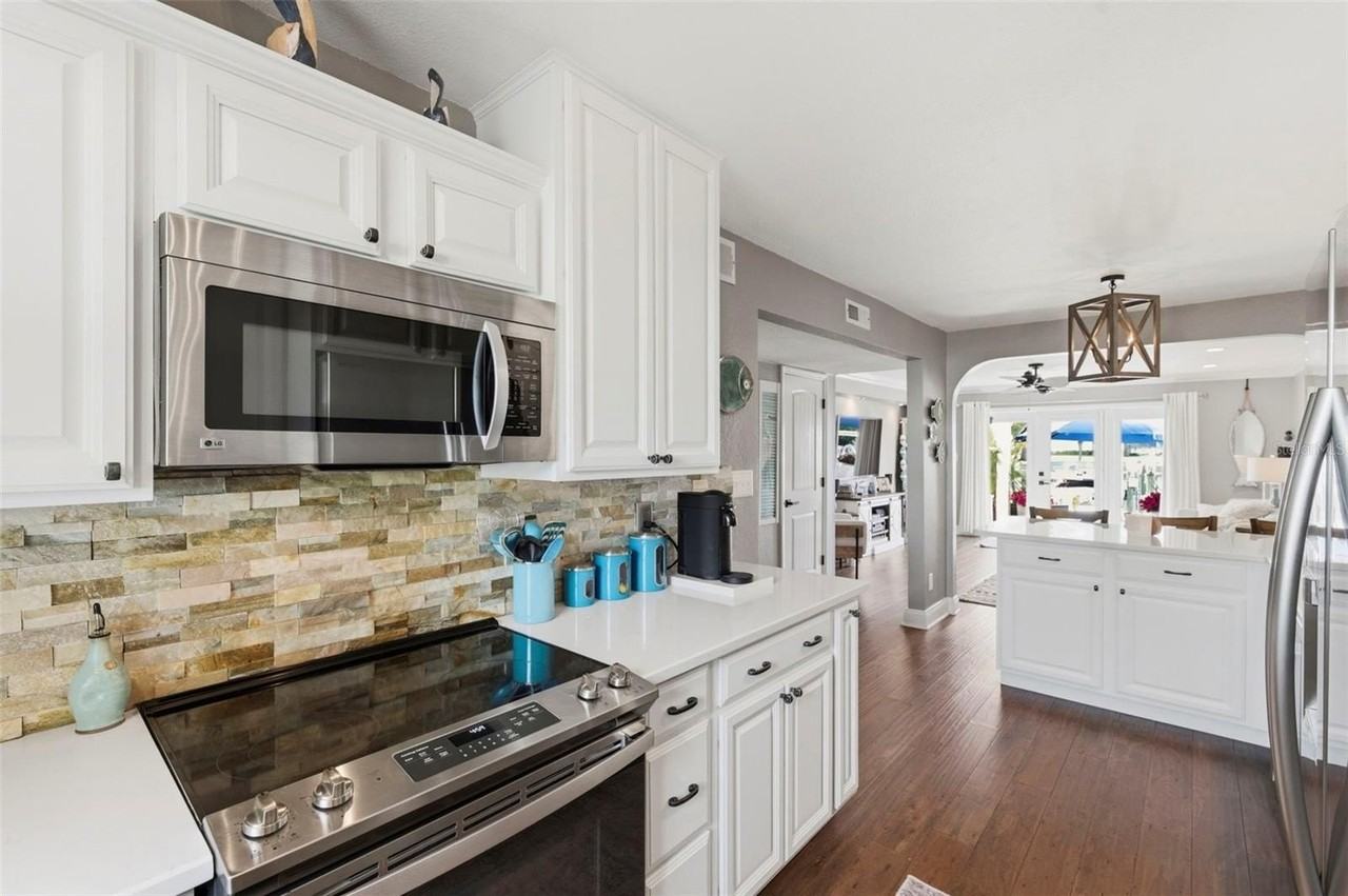 4751 Coquina Key Dr Se - Photo 7 of 50