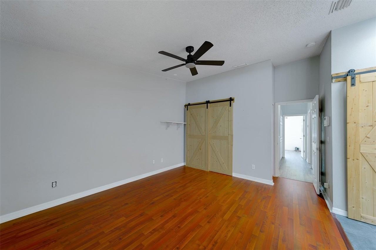 9241 Jakes Path - Photo 4 of 46