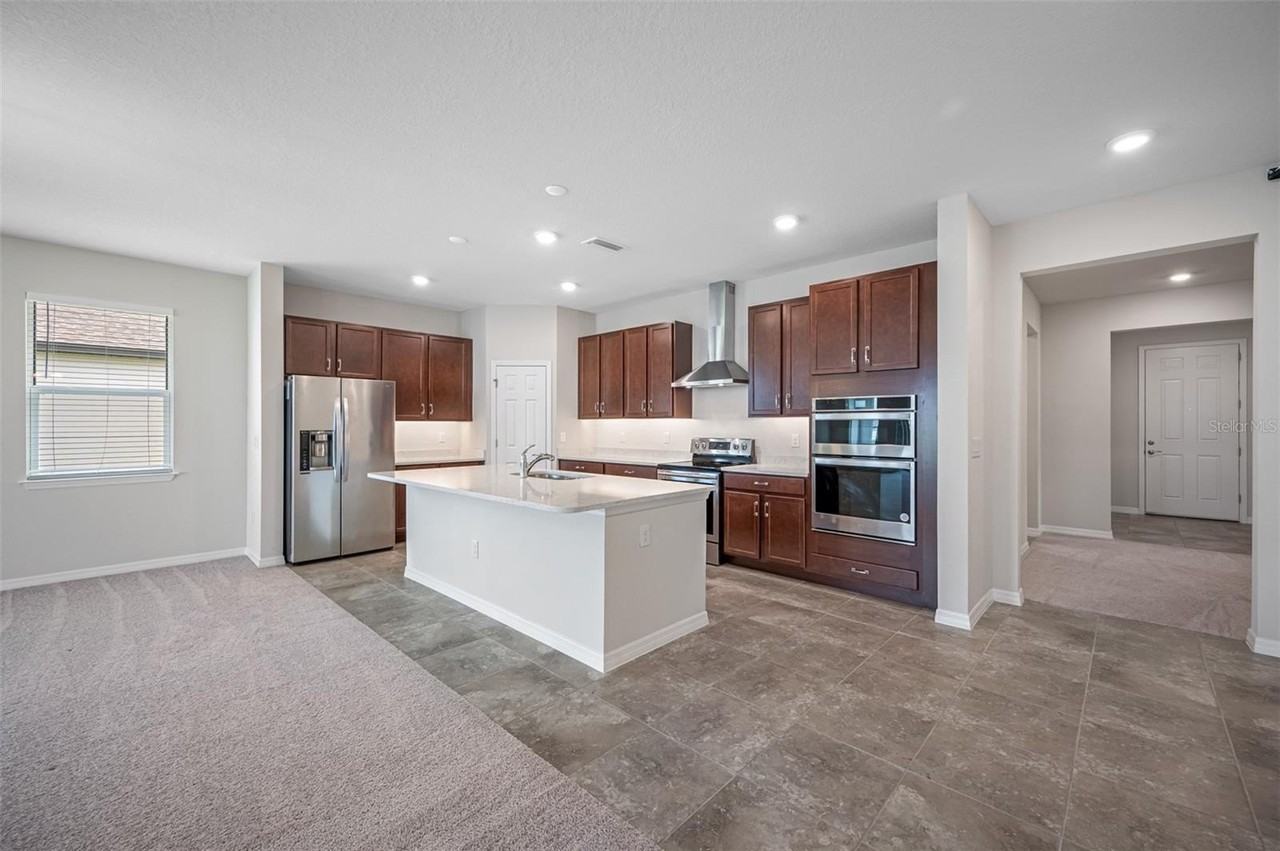 11810 Tetrafin Dr - Photo 3 of 34