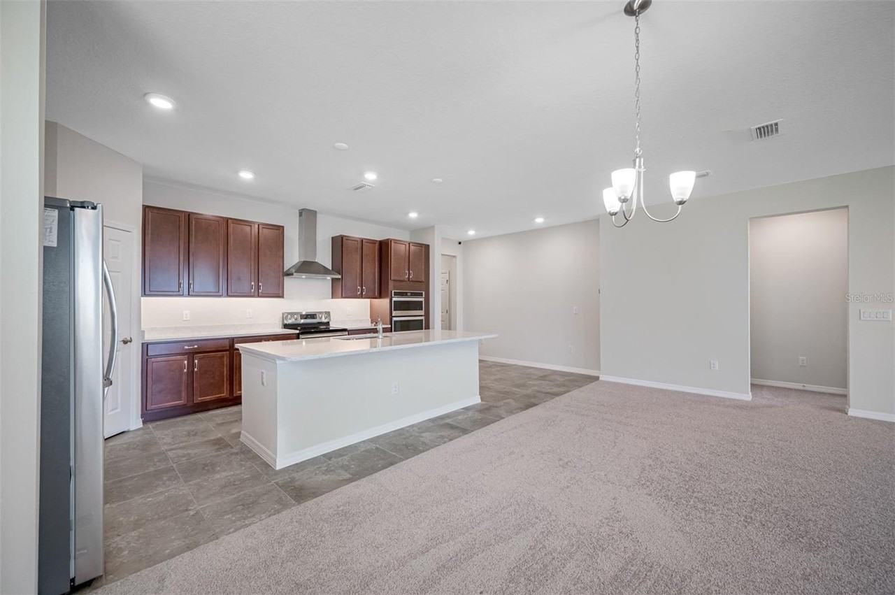 11810 Tetrafin Dr - Photo 4 of 34