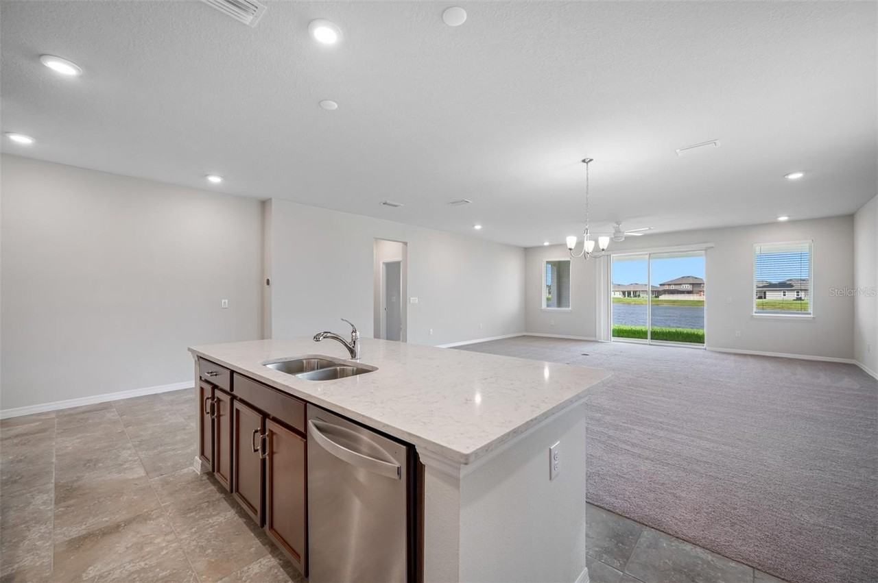 11810 Tetrafin Dr - Photo 7 of 34