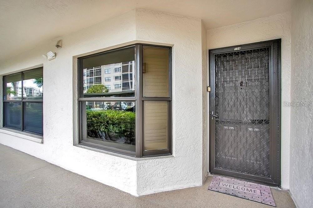 1328 Pasadena Ave S #104 - Photo 2 of 47