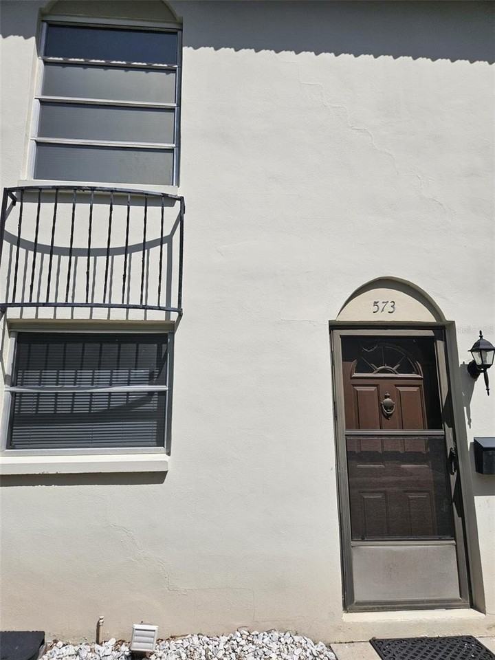 2700 Bayshore Blvd #2B