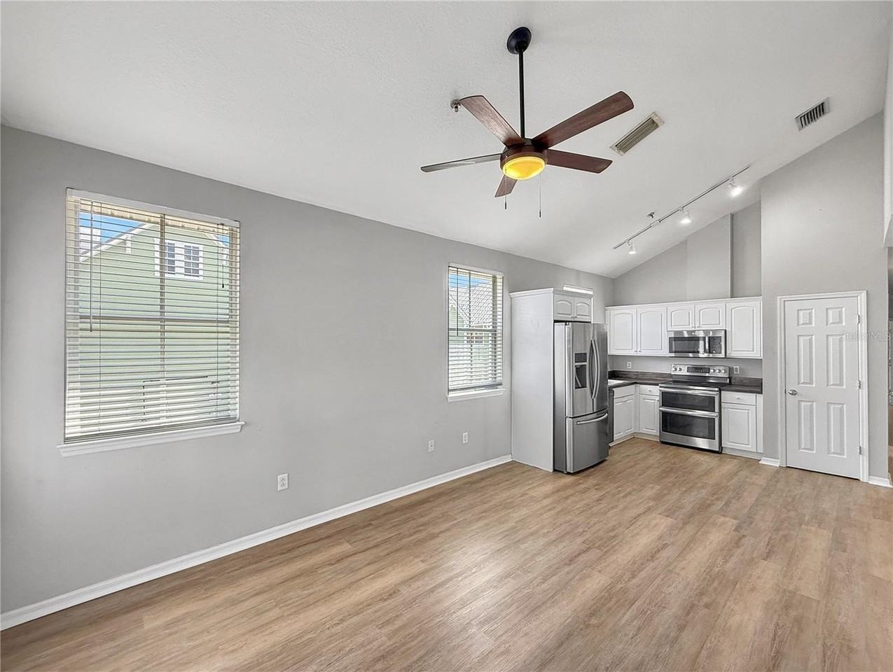 1510 N 17th St #4C - Photo 4 of 23