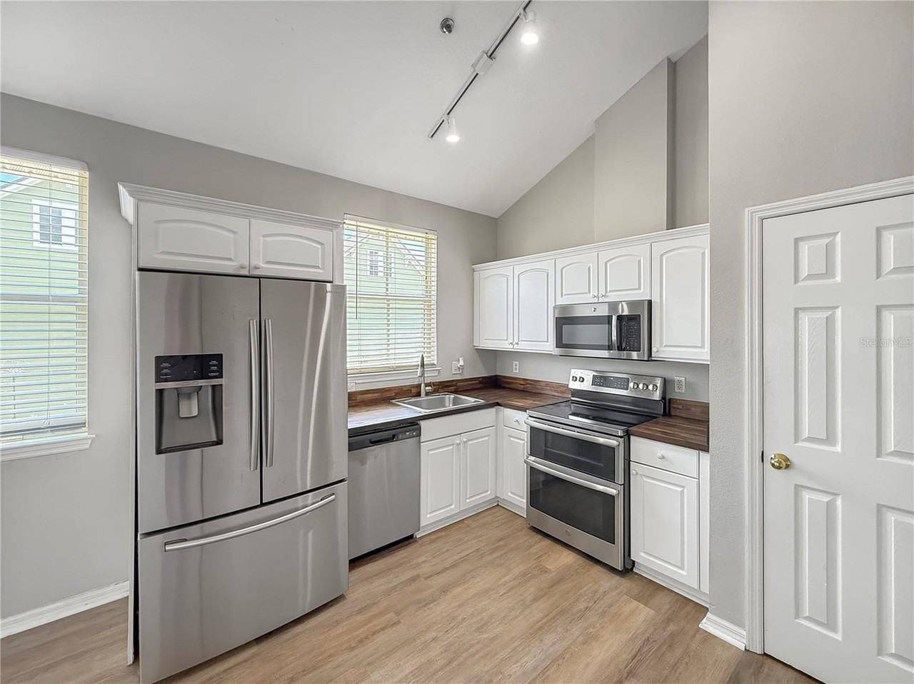 1510 N 17th St #4C - Photo 6 of 23