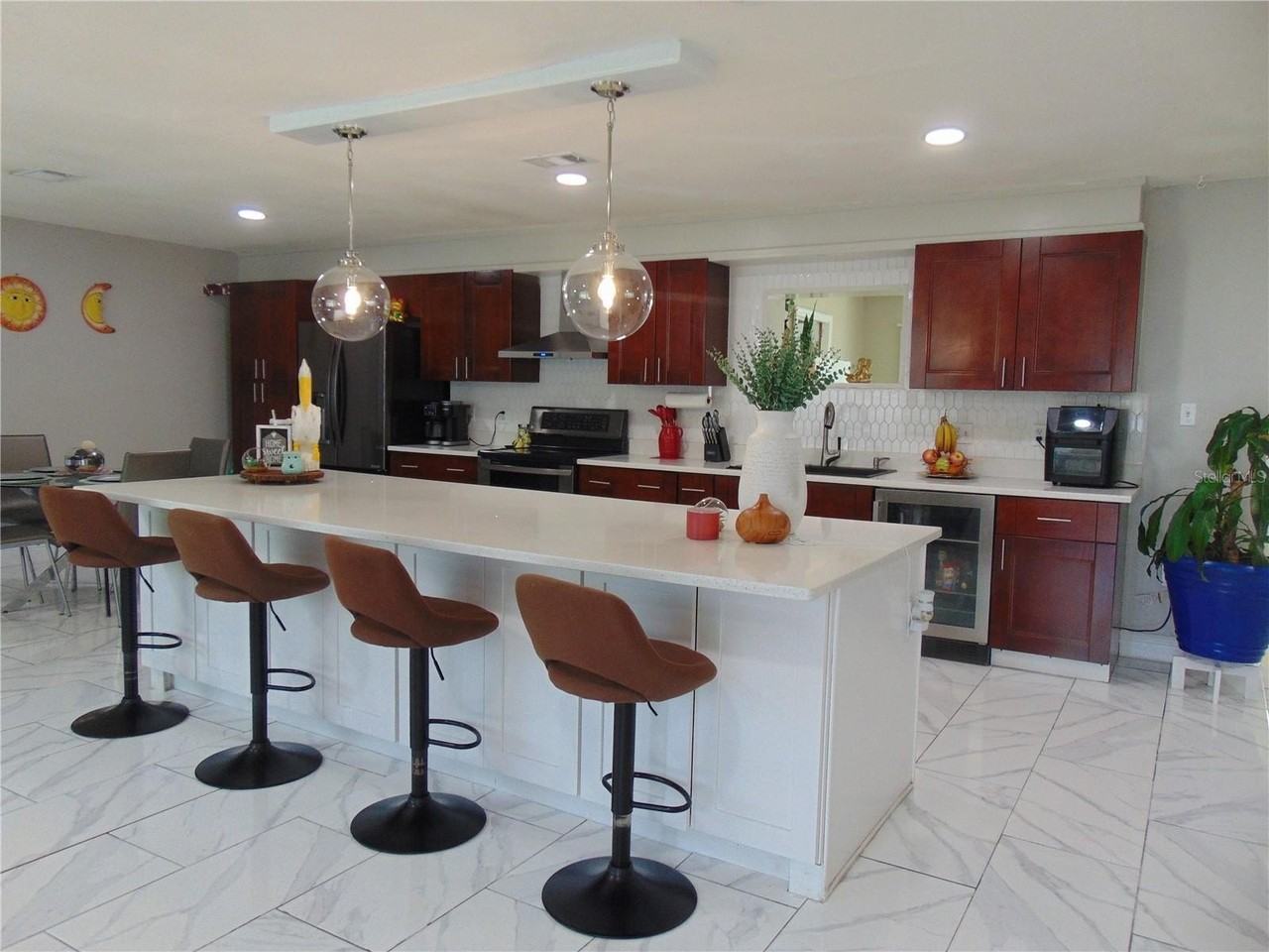 4706 Tampa Downs Blvd - Photo 6 of 35