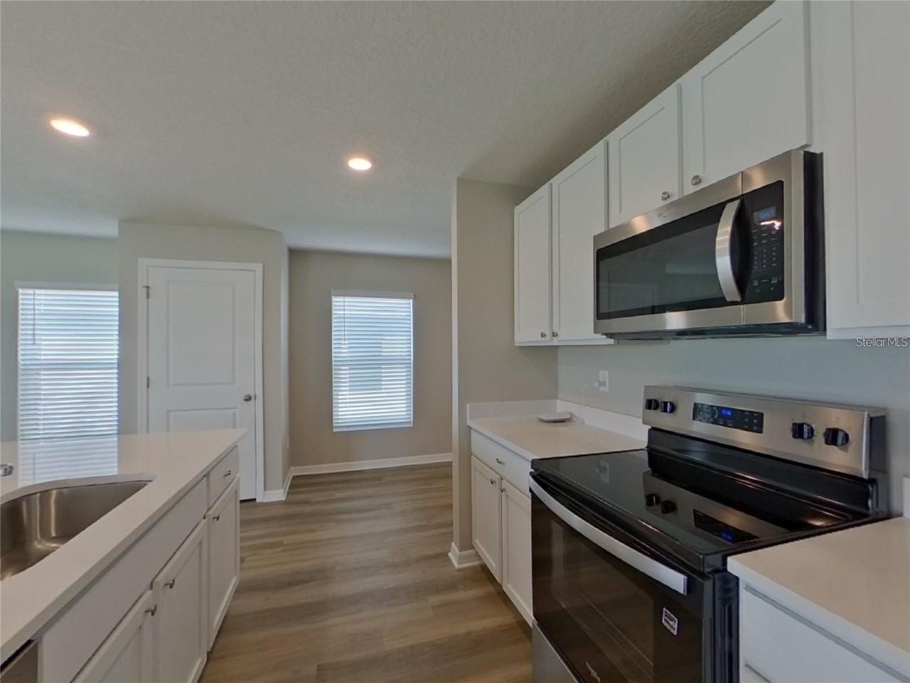 10734 Hidden Banks Gln - Photo 3 of 20