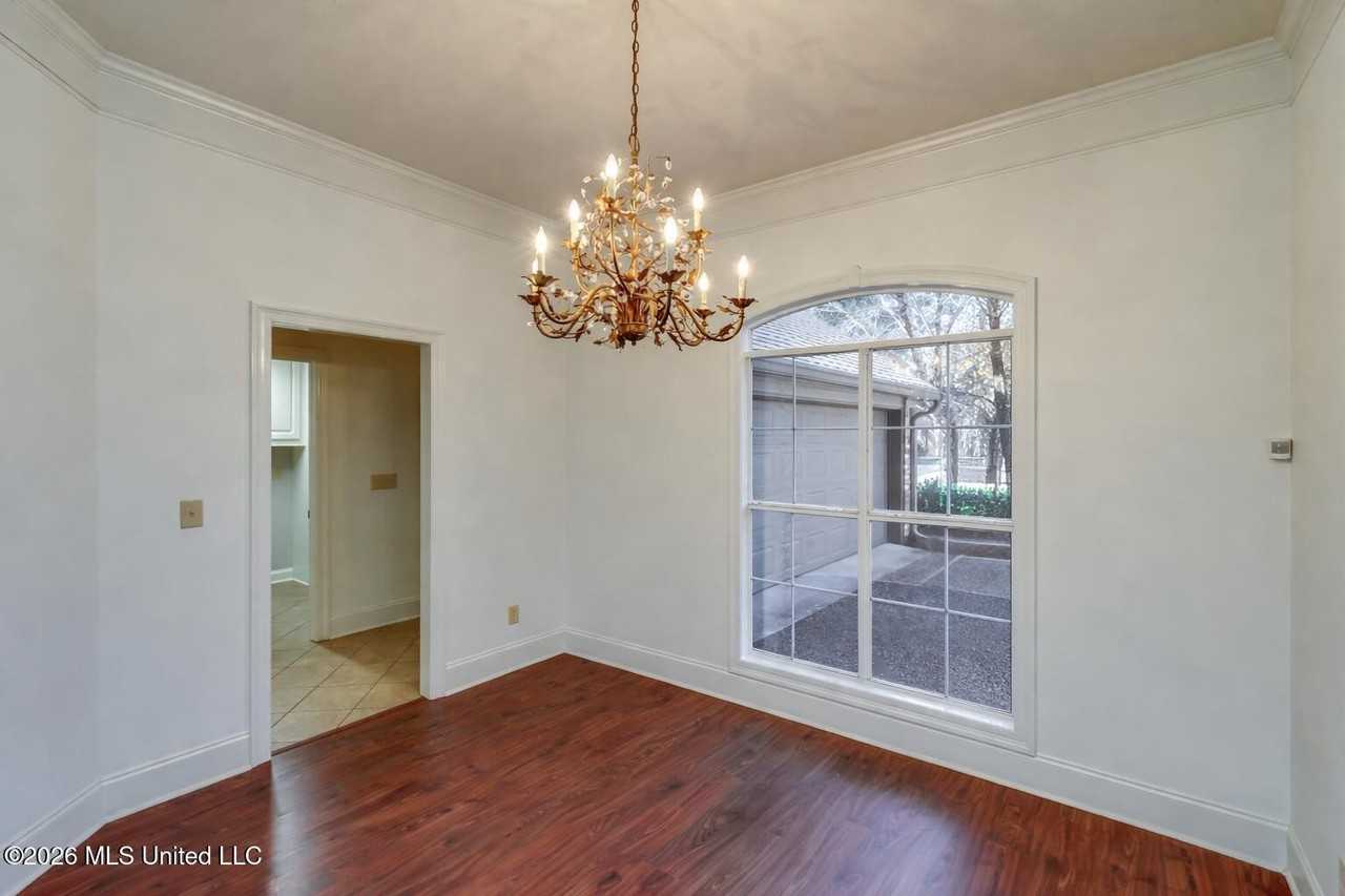 100 Mason Way - Photo 4 of 26