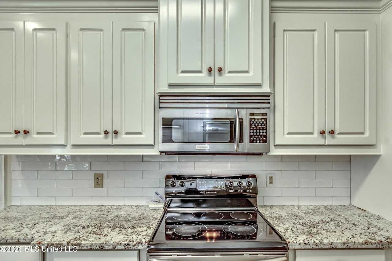 100 Mason Way - Photo 7 of 26