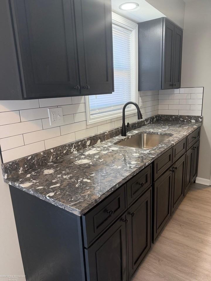 26653 Hill Ave - Photo 2 of 29