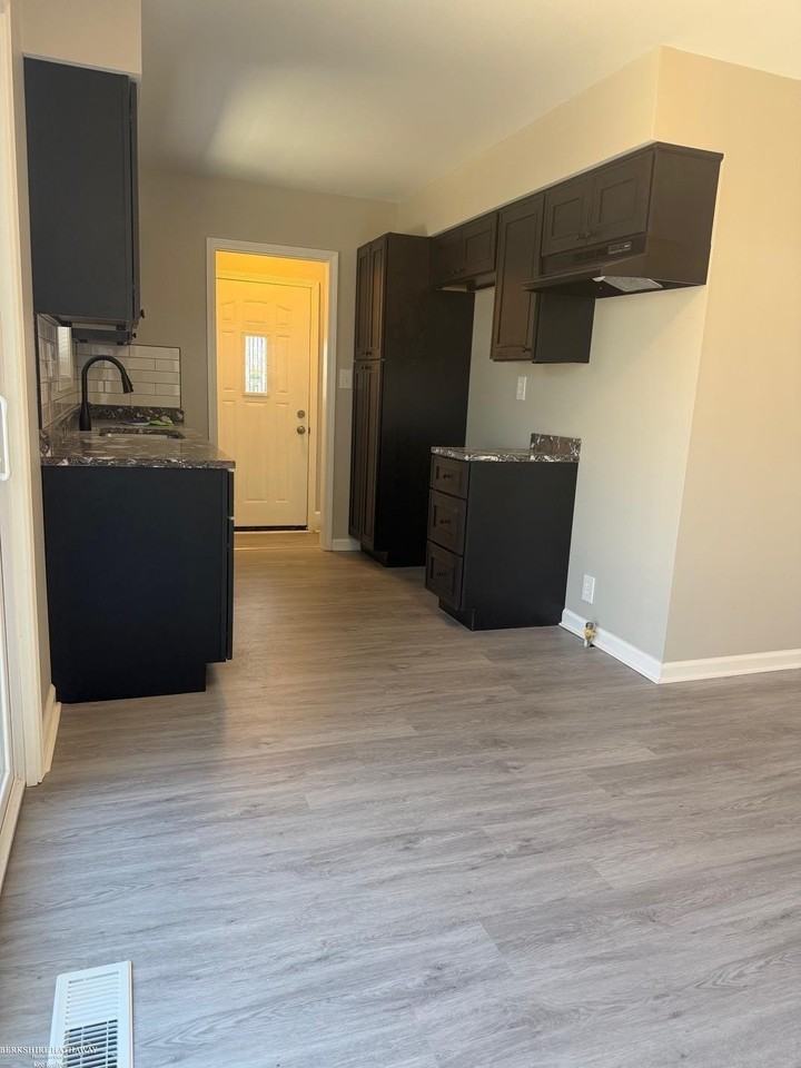 26653 Hill Ave - Photo 5 of 29