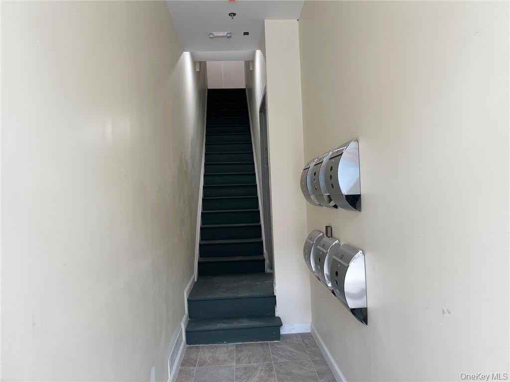 45 Front St Apt 3c - Photo 2 of 14