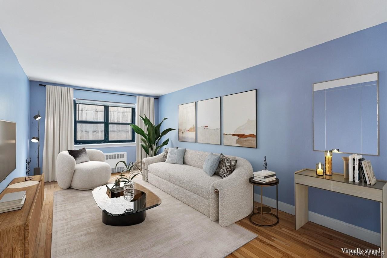 10255 67th Rd Apt 2v - Photo 4 of 14