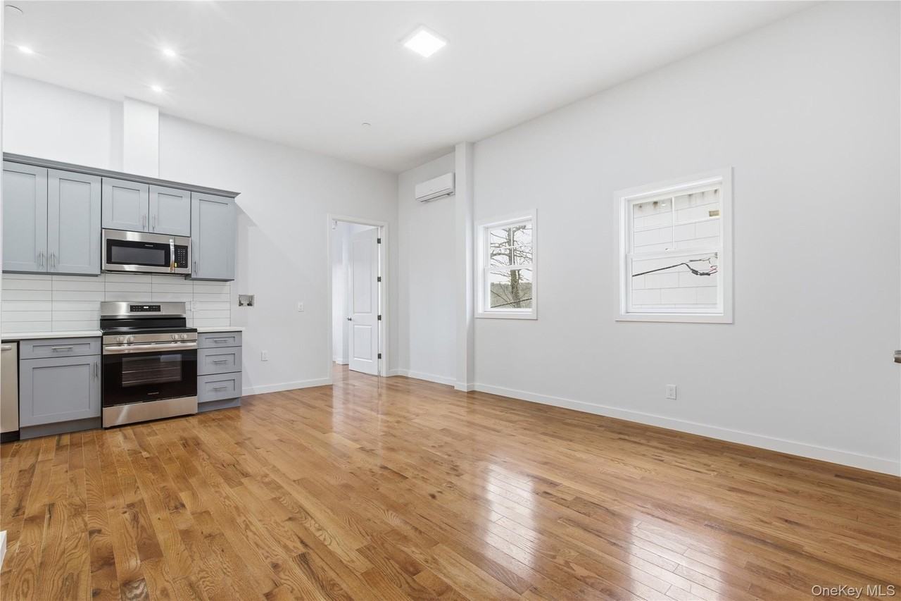 99 Main St Unit 2b - Photo 3 of 11