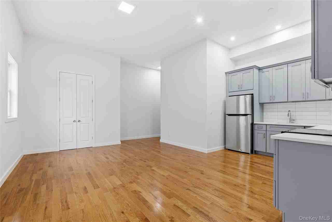 99 Main St Unit 2b - Photo 4 of 11