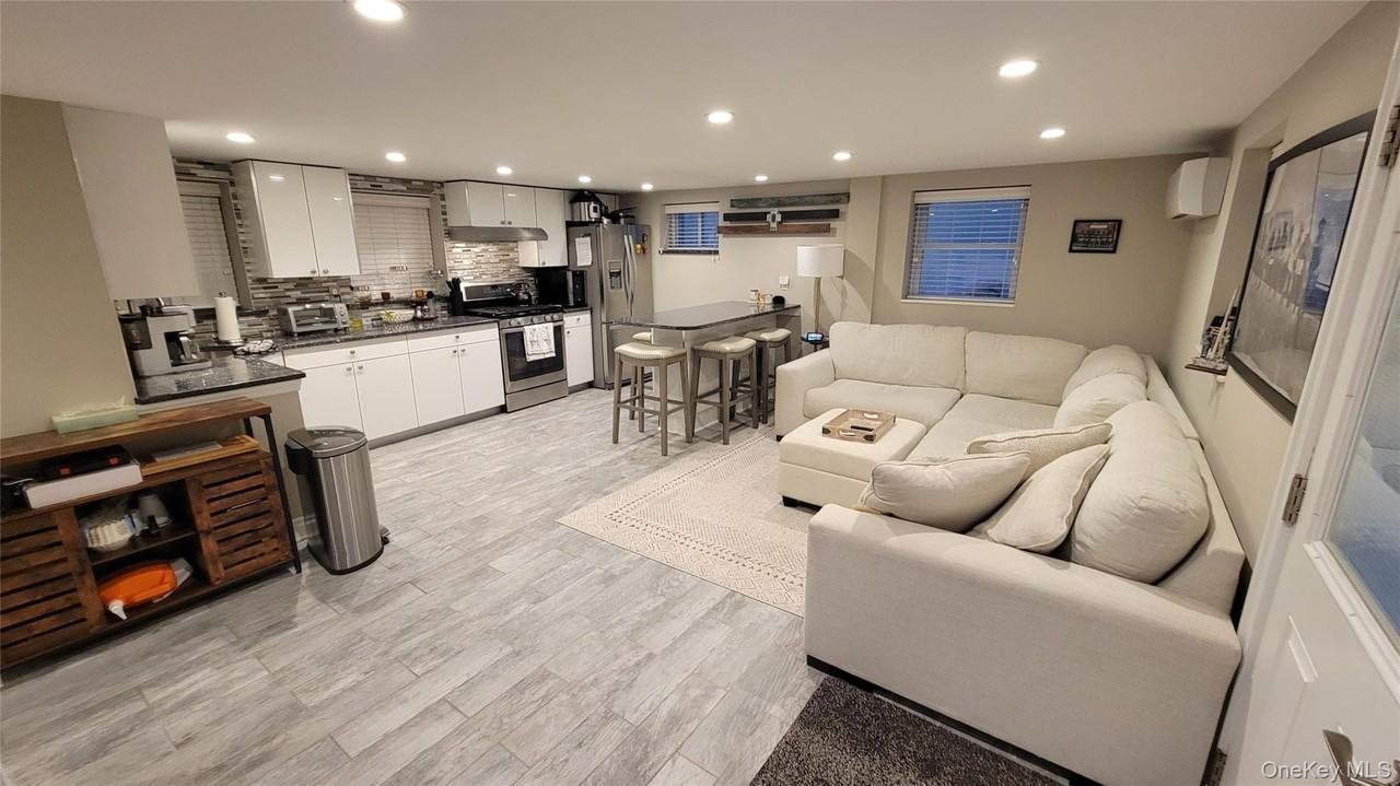 85 Mohawk Avenue unit: Garden - Photo 2 of 11