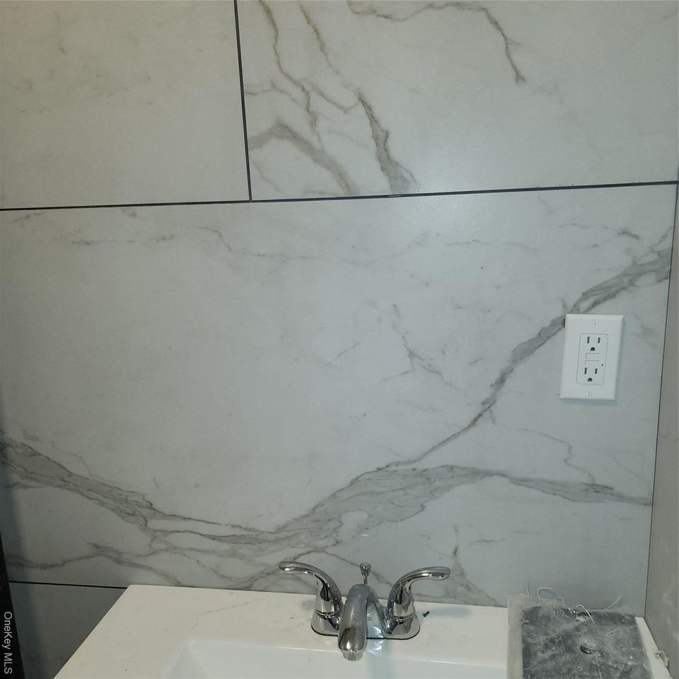 93 Elliott Ave Apt 2 - Photo 5 of 9