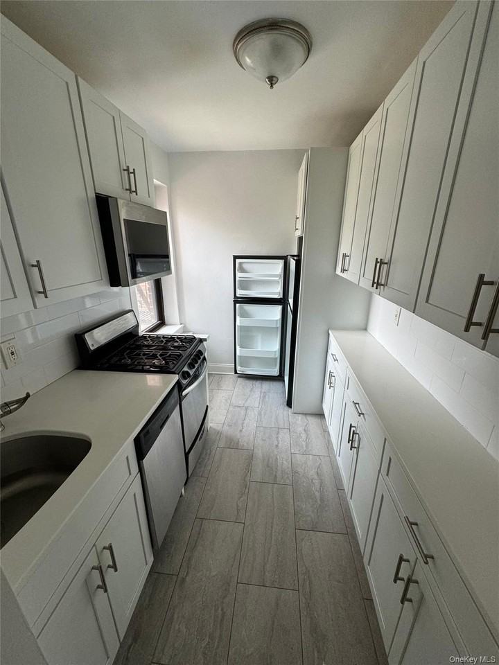 59 Old Mamaroneck Rd Apt 3f - Photo 3 of 5