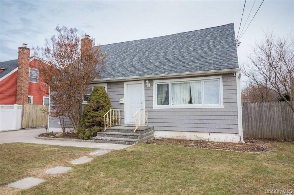 343 Greengrove Ave - Photo 2 of 11