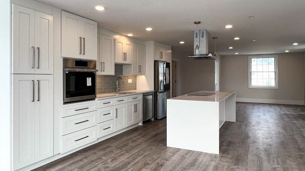 131 Cambridge St Unit A - Photo 5 of 19