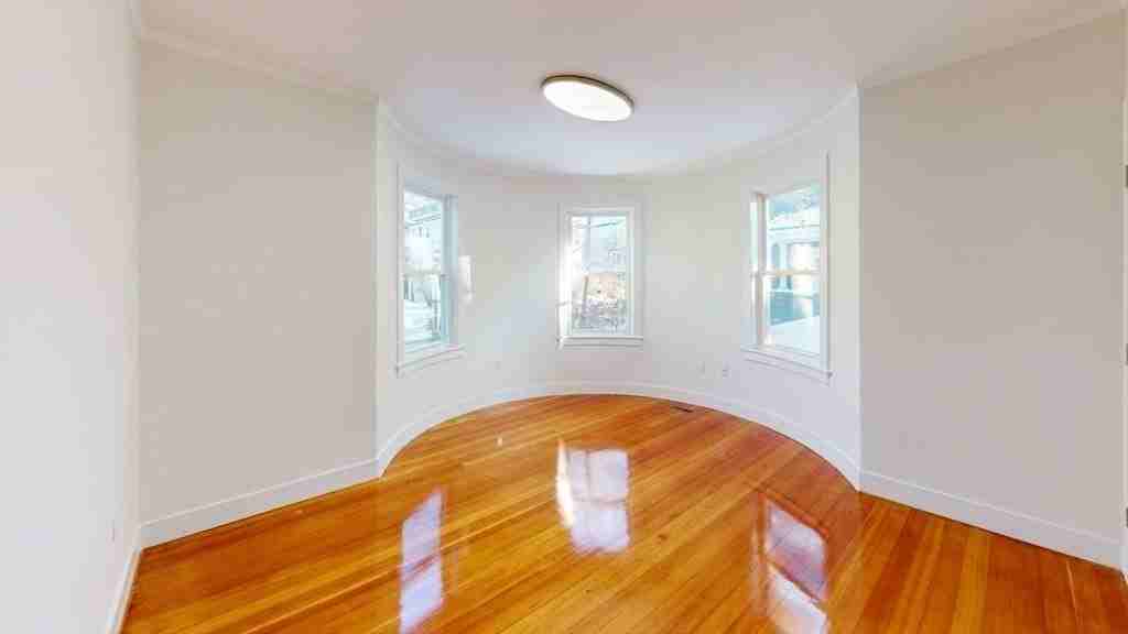 391 Linwood Ave Unit 1 - Photo 2 of 21