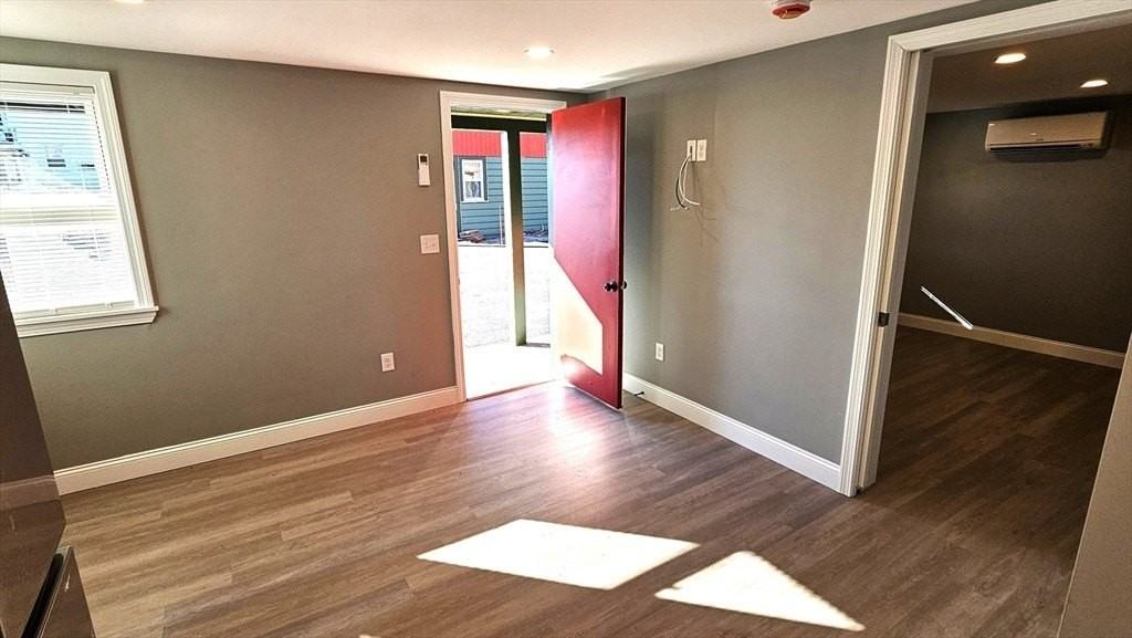 825 Scenic Hwy Unit 4 - Photo 6 of 27