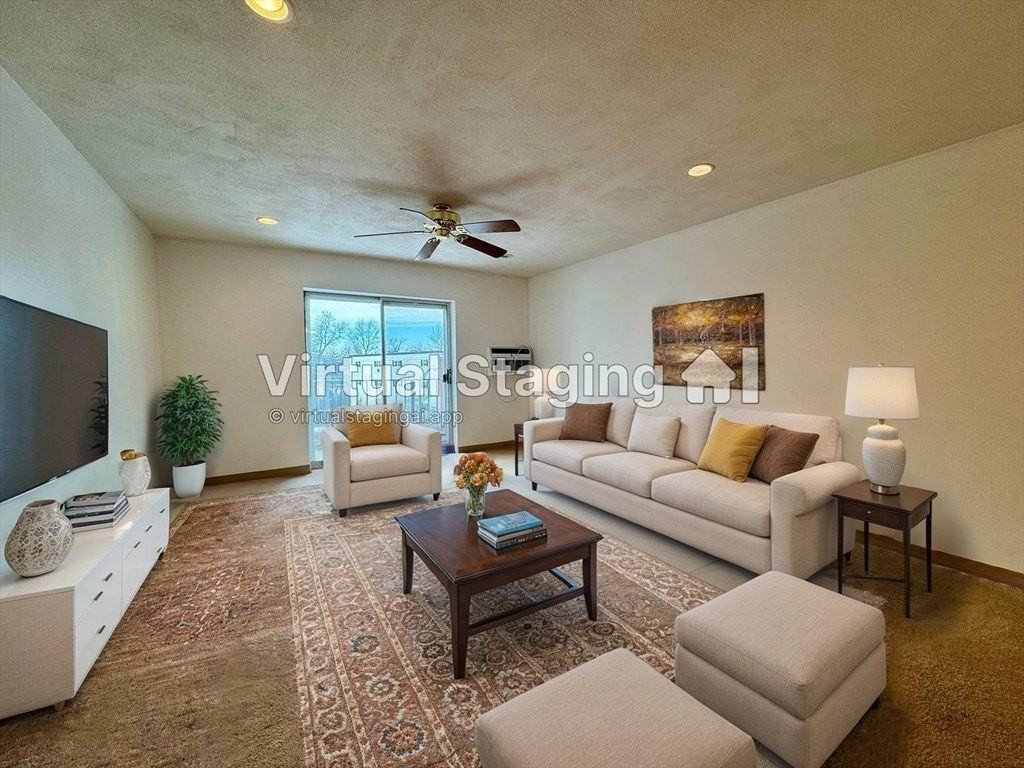 25 Greentree Ln Apt 43 - Photo 5 of 16