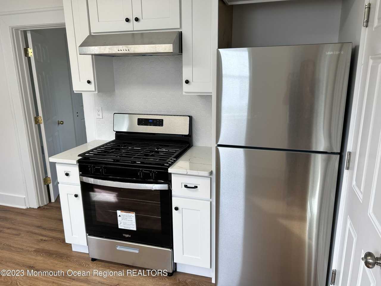 120 Morningside Ave - Photo 3 of 9