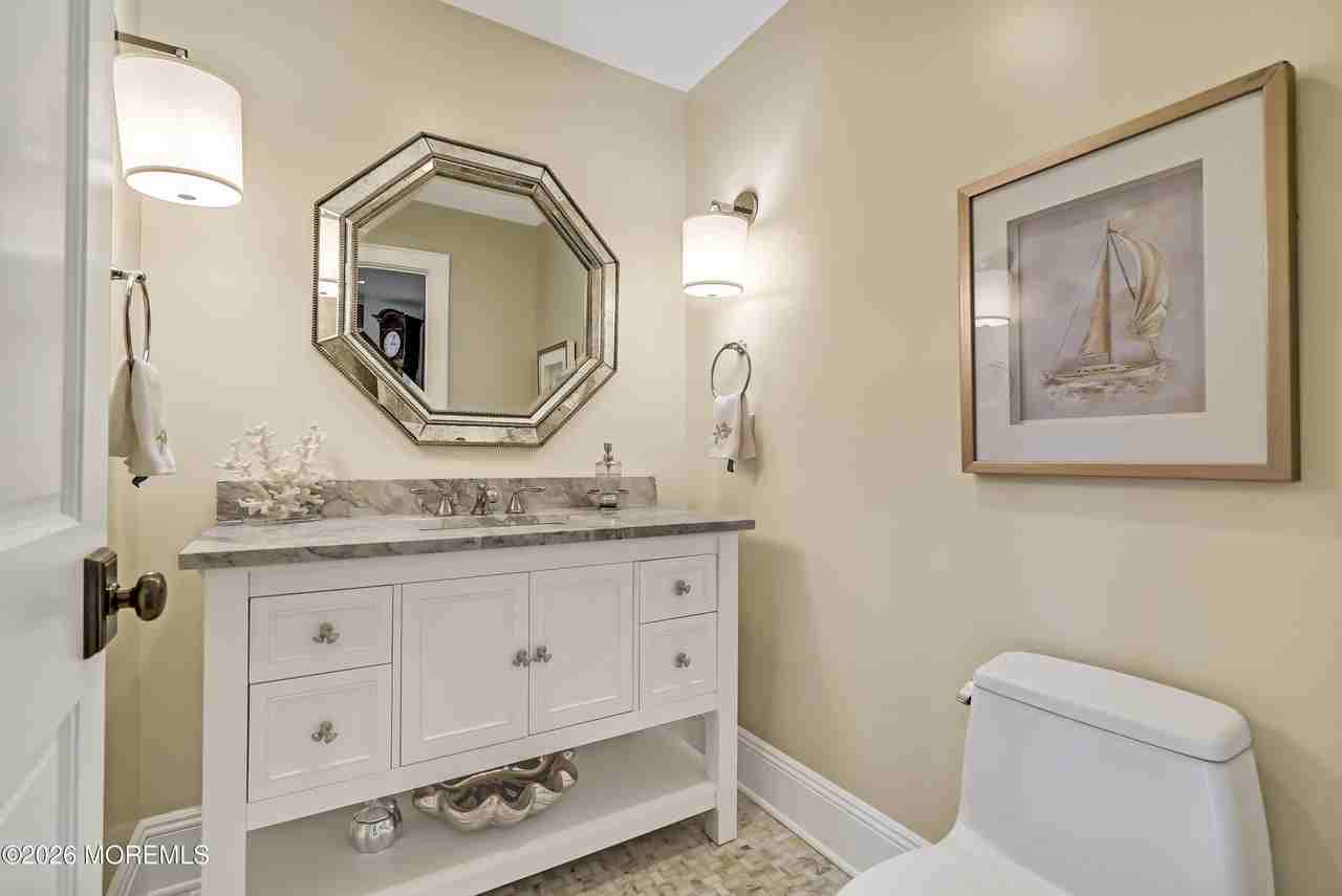 1552 Runyon Ln - Photo 6 of 38