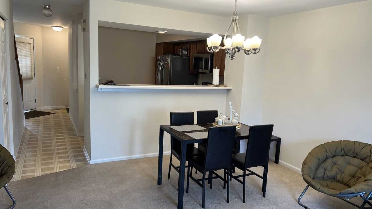 1788 Grove Ave - Photo 5 of 12