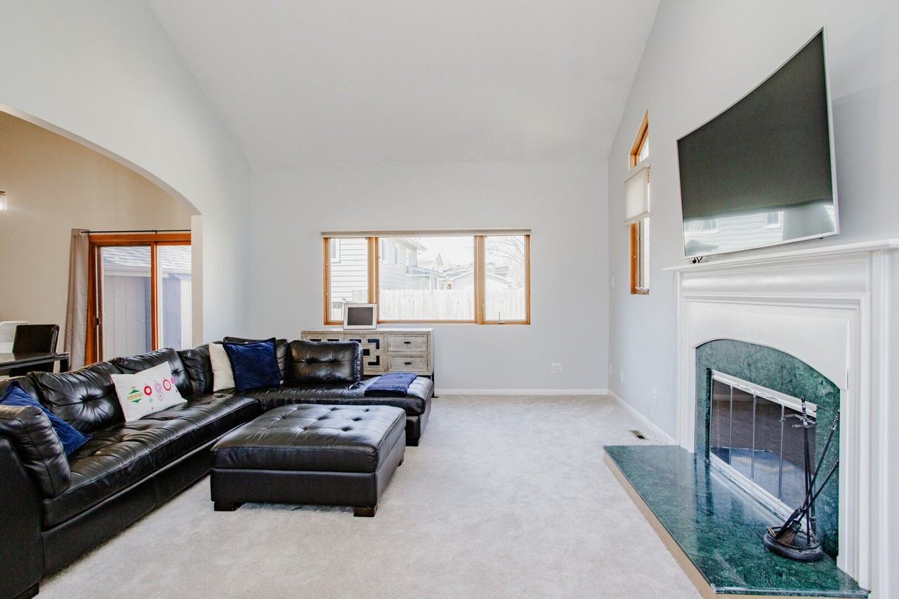 938 Aberdeen Dr - Photo 6 of 35