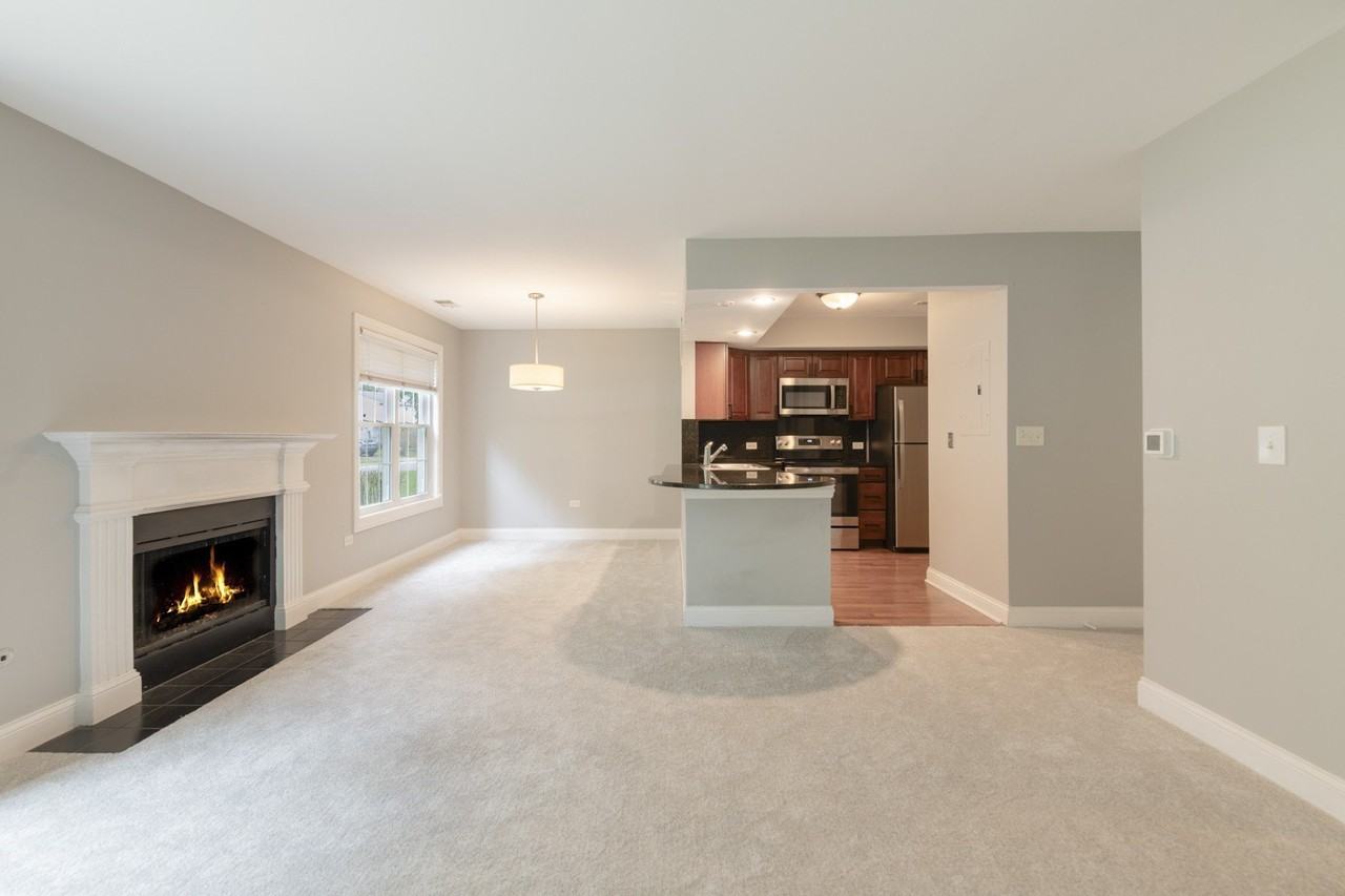 43 Foxcroft Rd #43-127 - Photo 5 of 34