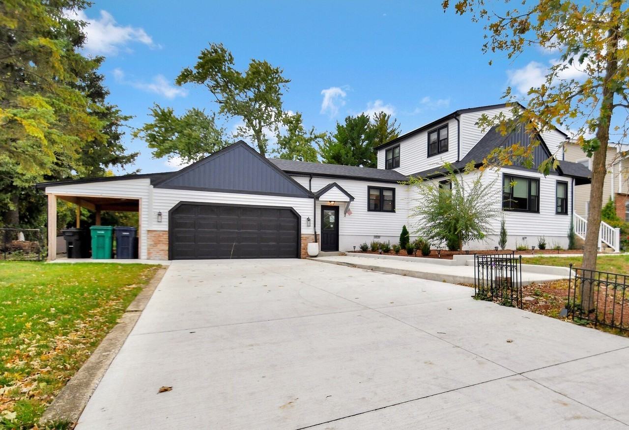 635 E Prairie Ave - Photo 2 of 32