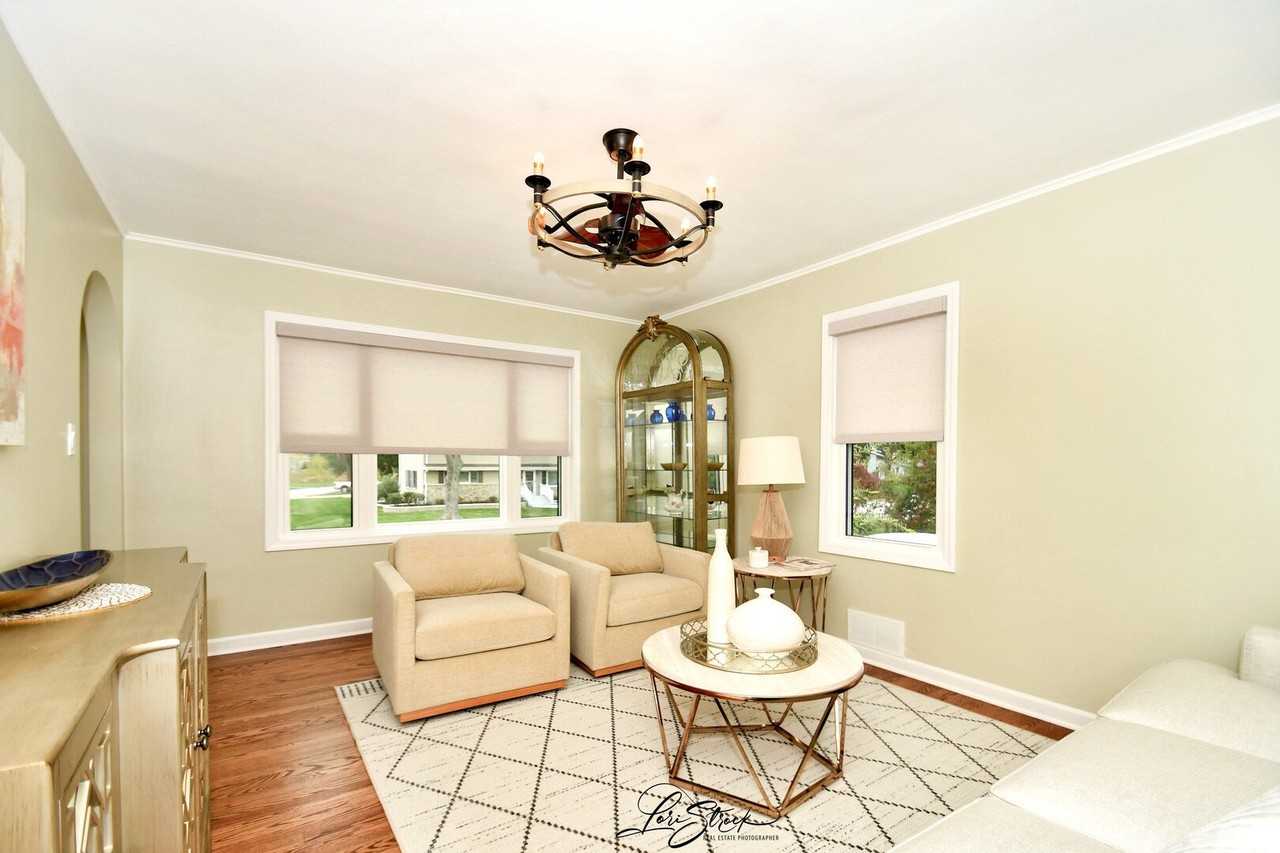 635 E Prairie Ave - Photo 5 of 32