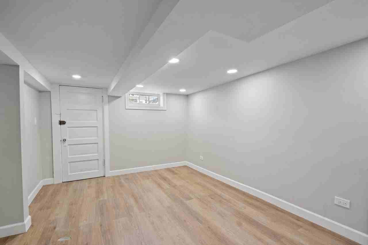 3751 N Clifton Ave Unit Ch-1 - Photo 5 of 15