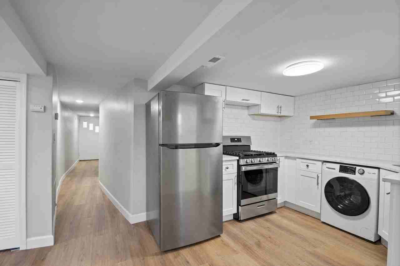 3751 N Clifton Ave Unit Ch-1 - Photo 6 of 15