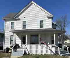 featured image of 325 W 5th St