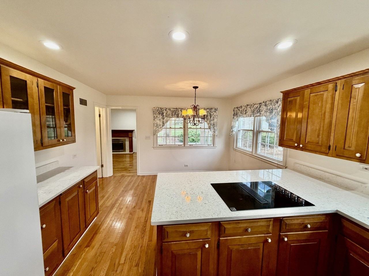 26 Windsor Dr - Photo 6 of 17