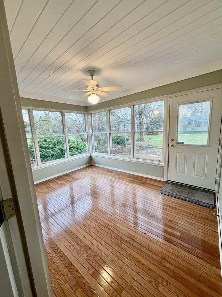 26 Windsor Dr - Photo 7 of 17