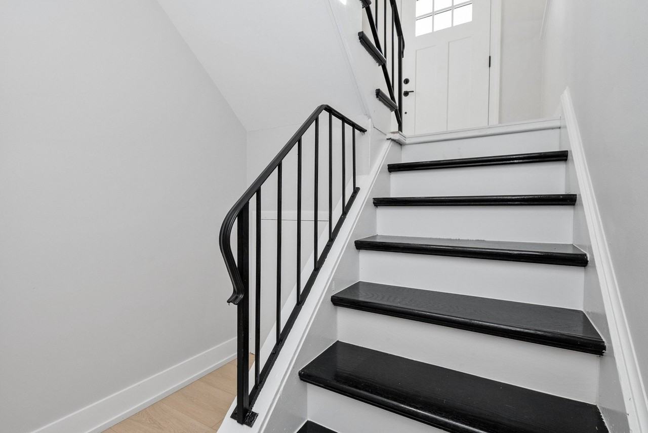 16822 91st Ave - Photo 4 of 26