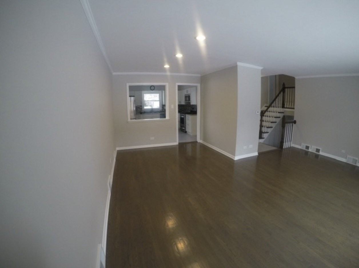 1006 Brookside Ln - Photo 3 of 12