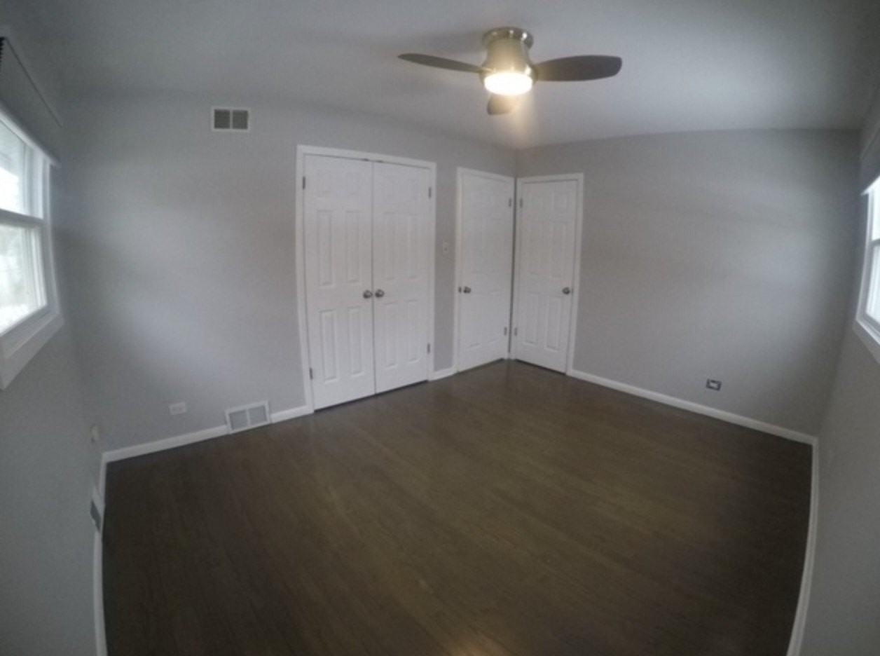 1006 Brookside Ln - Photo 5 of 12