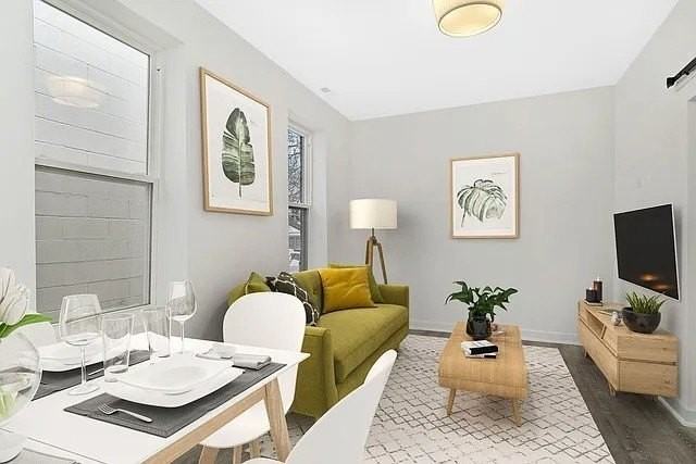 1731 W Potomac Ave Apt 1r - Photo 3 of 8