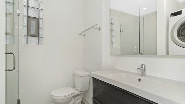 1731 W Potomac Ave Apt 1r - Photo 6 of 8